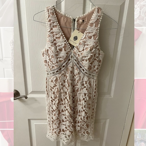 Dress- bridal or occasion - Picture 1 of 5